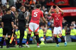 雷速体育app-面对曼联，曼联上演历史性一战的简单介绍