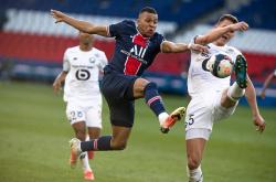 雷速体育比分直播-包含利物浦在巴黎退赛引热议的词条