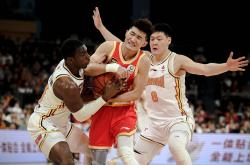 雷速体育比分直播-关于CBA精彩赛况回顾，悬念不断跌宕起伏的信息