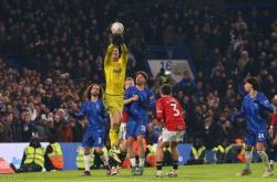 雷速体育-切尔西客场战平伯恩茅斯，保持不败纪录