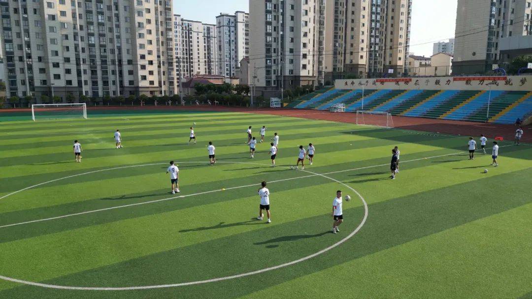 关于体能训练强化球队战术，全力备战下一场比赛的信息