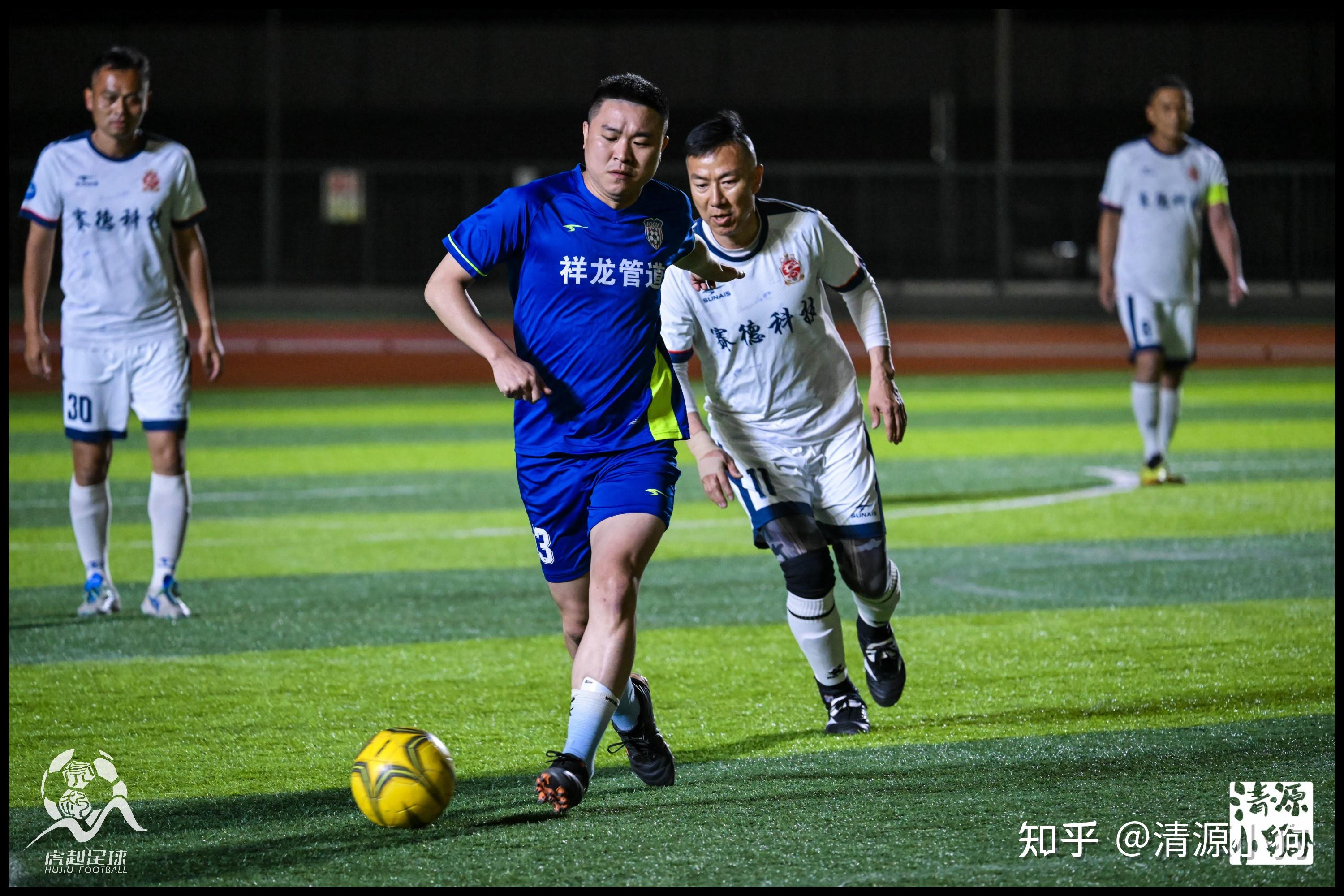 包含热门足球战队在比赛中再次证明自己的强大实力，精湛技艺令人叹为观止的词条