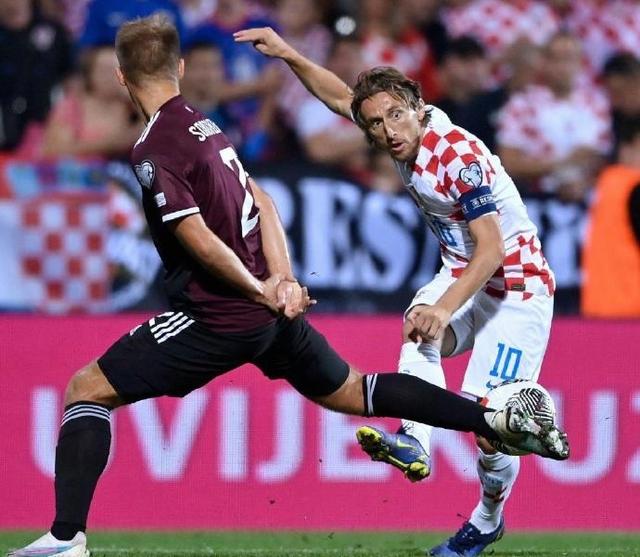 拉脱维亚队在欧洲杯资格赛中大放异彩