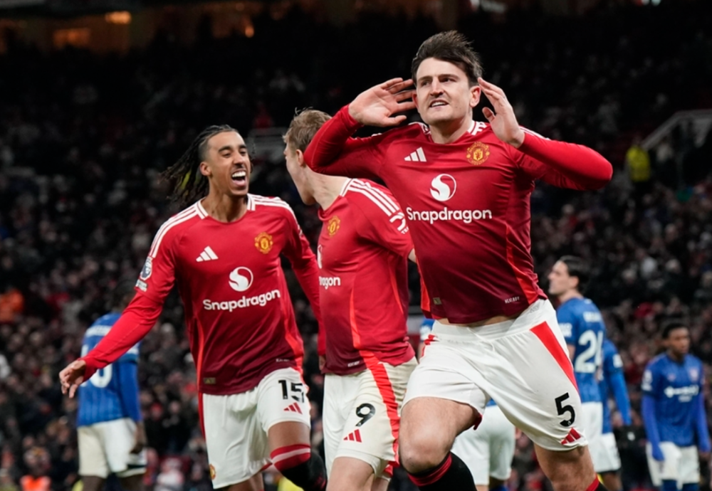 曼联再次获胜,英超榜首风光无限 曼联再次获胜,英超榜首风光无限