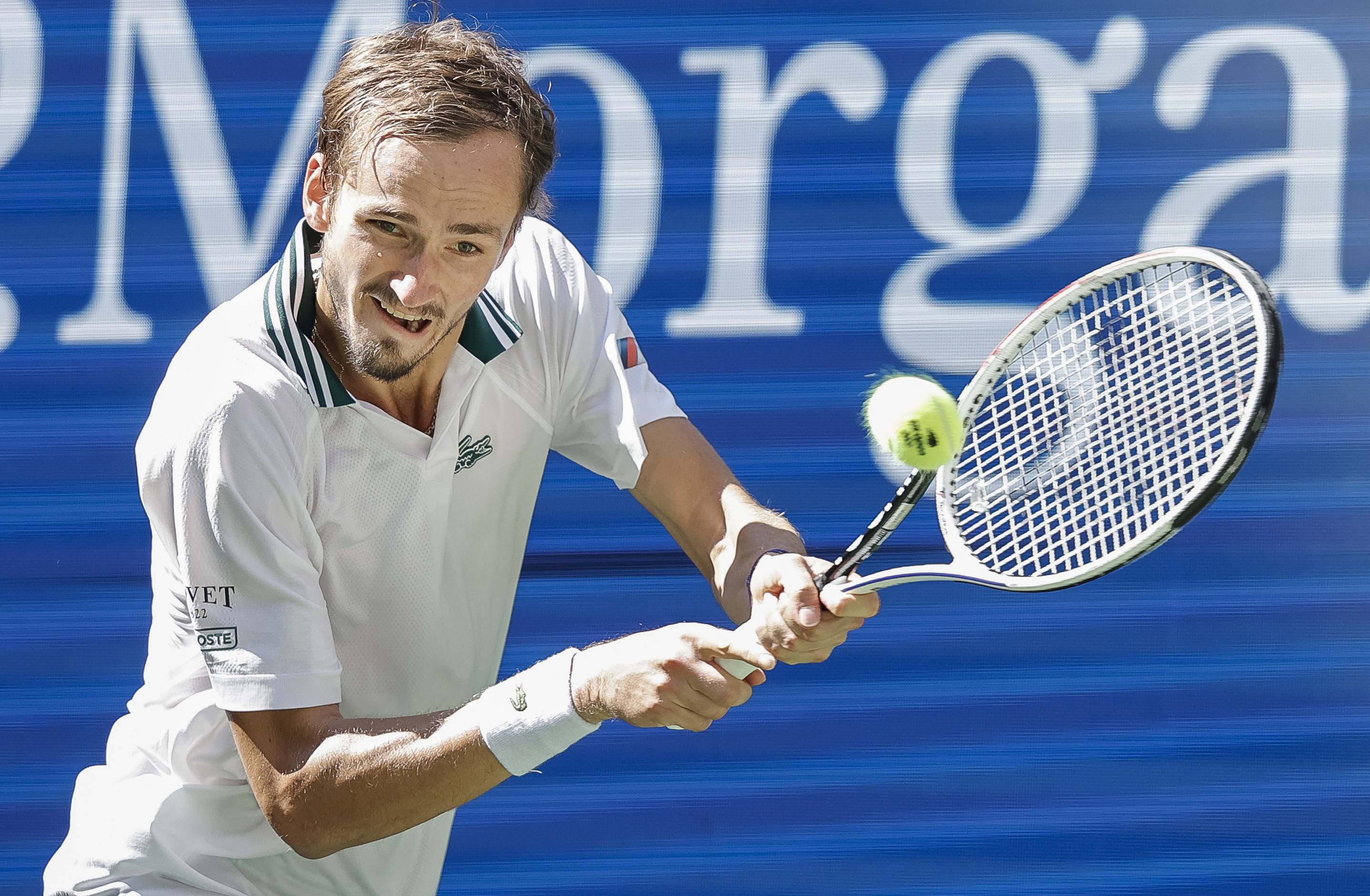 包含欧洲网球队绝地反击日本网球队,梅德韦杰夫关键制胜的词条 包含欧洲网球队绝地反击日本网球队,梅德韦杰夫关键制胜的词条