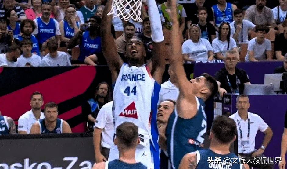 关于法国男篮绝地反击巴西男篮,哈里斯统治全场的信息 关于法国男篮绝地反击巴西男篮,哈里斯统治全场的信息